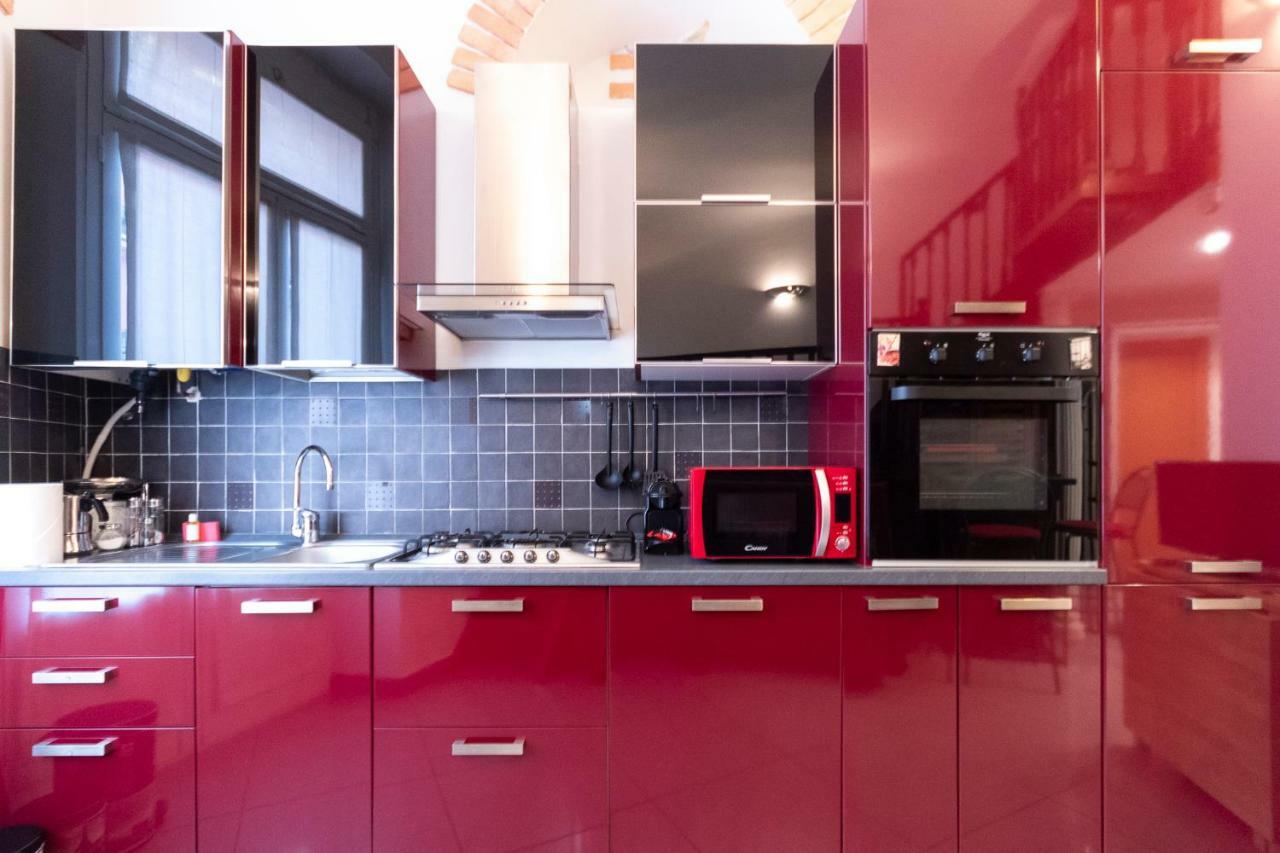 Studio Alzaia 54 Navigli Milan Bagian luar foto